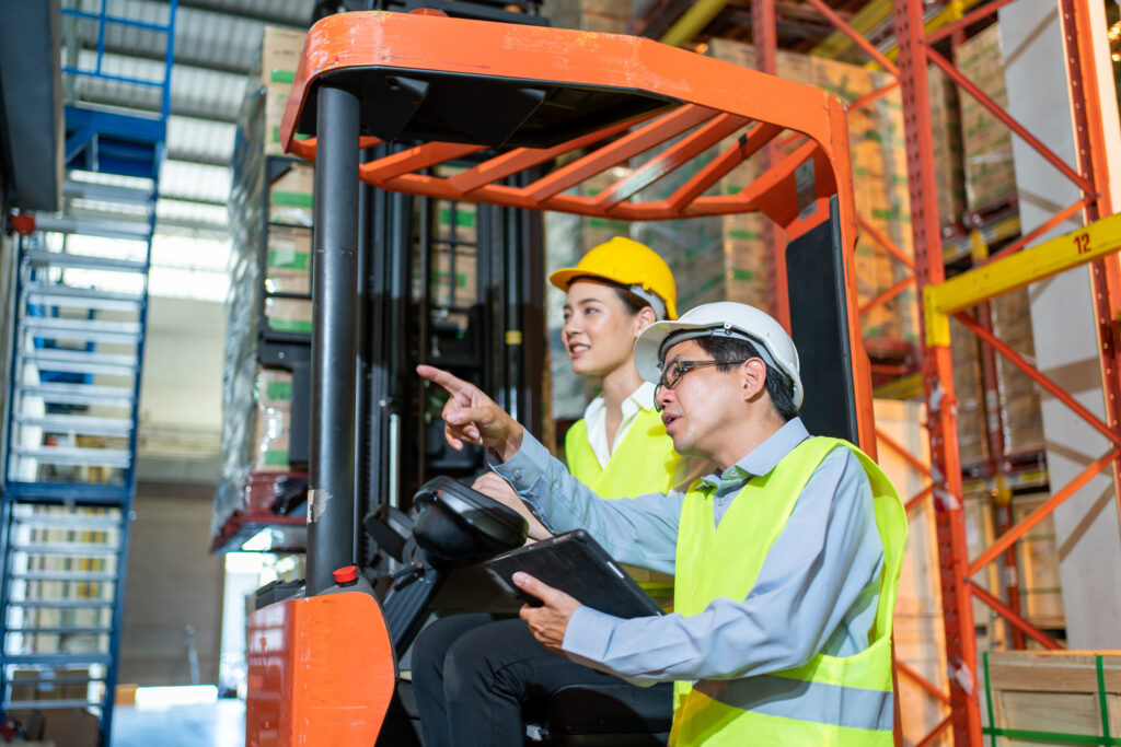 Forklift Interview Checklist: 7 Things to Bring So You Don’t Lose the Job